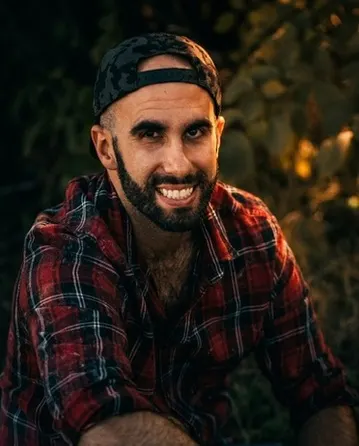 Tom Kosačík, Břicháč Tom